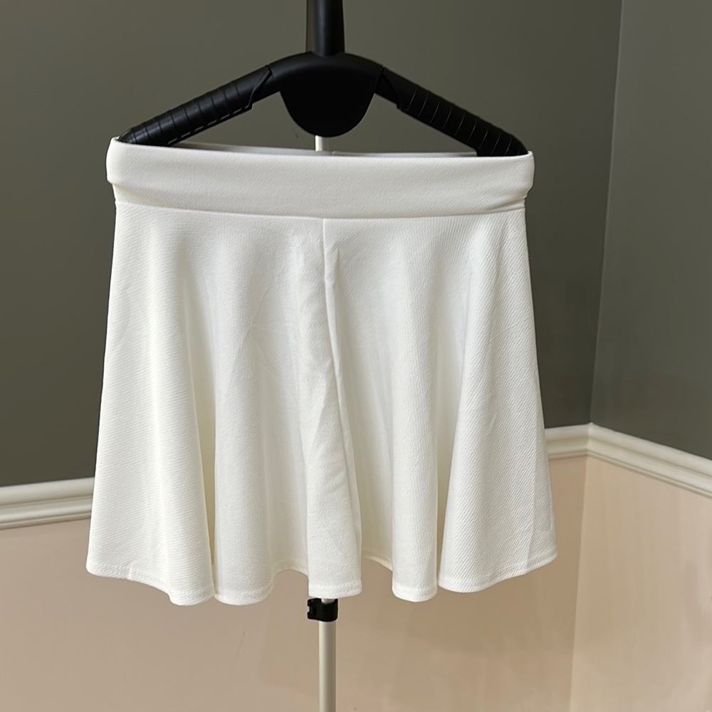 White Mini Skater Skirt for Casual Wear